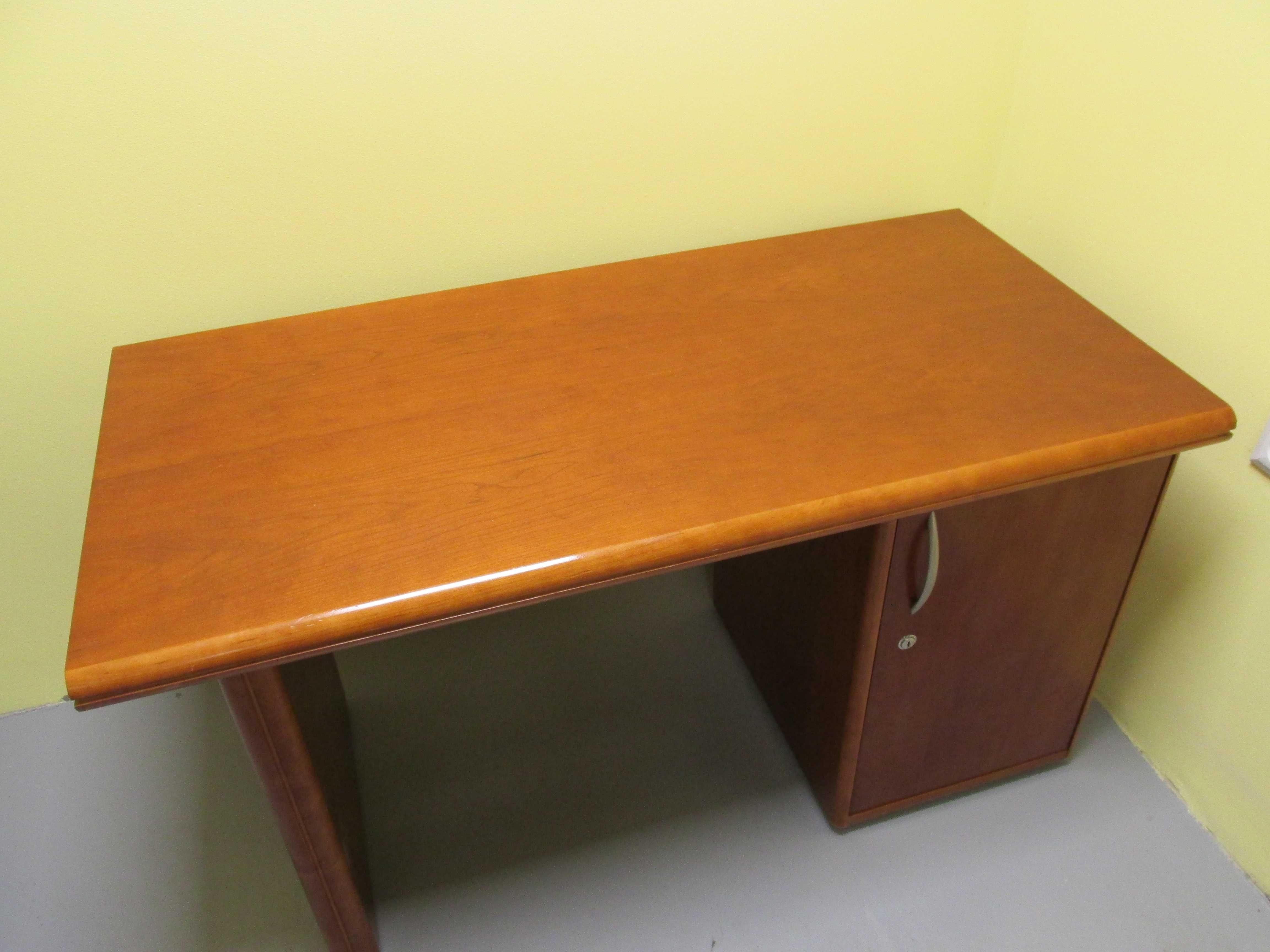 Solidne biurko  70x60x120