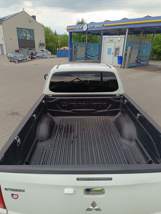 Mitsubishi l200 L200