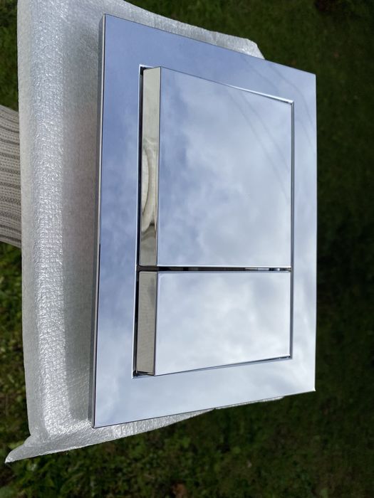 Przyscisk spłukujacy geberit  Ceresanit Enter II chrom k97-509