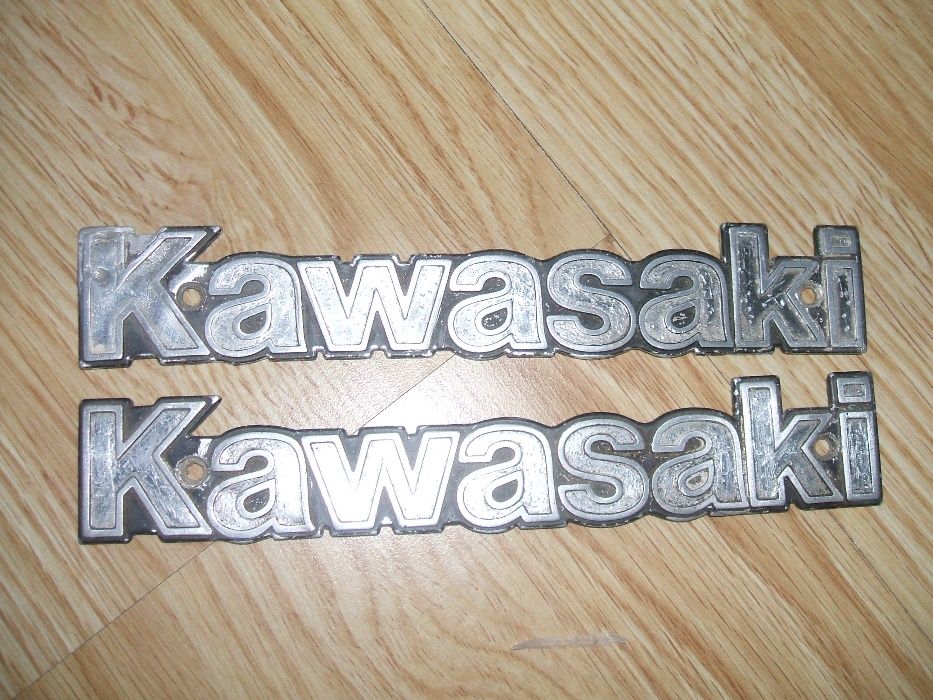 kawasaki emblematy znaczki . kz gpz oryginalne ! aluminiowe