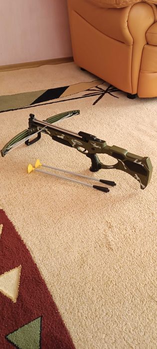 Арбалет с прицелом игрушка продам