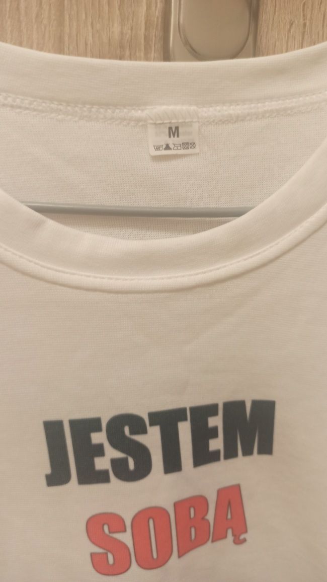 Biały T-Shirt unisex z napisem wystarczy, że jestem sobą M