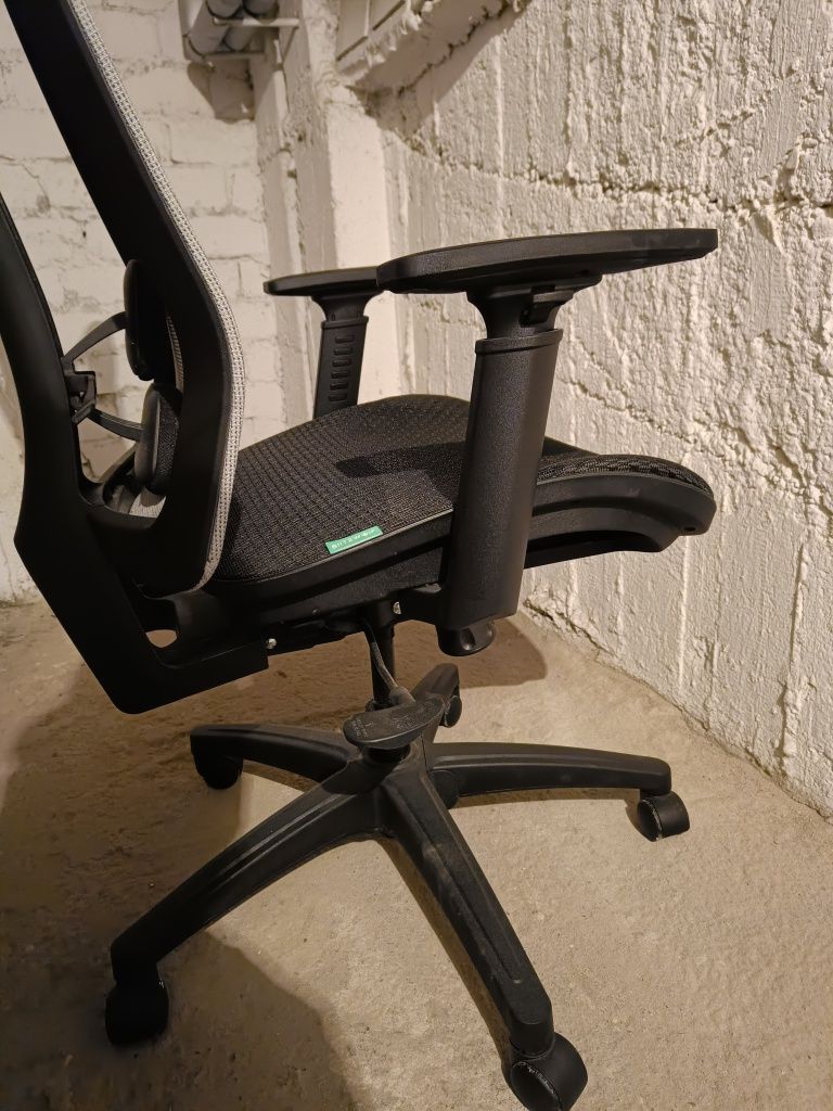 Fotel, krzesło biurowe