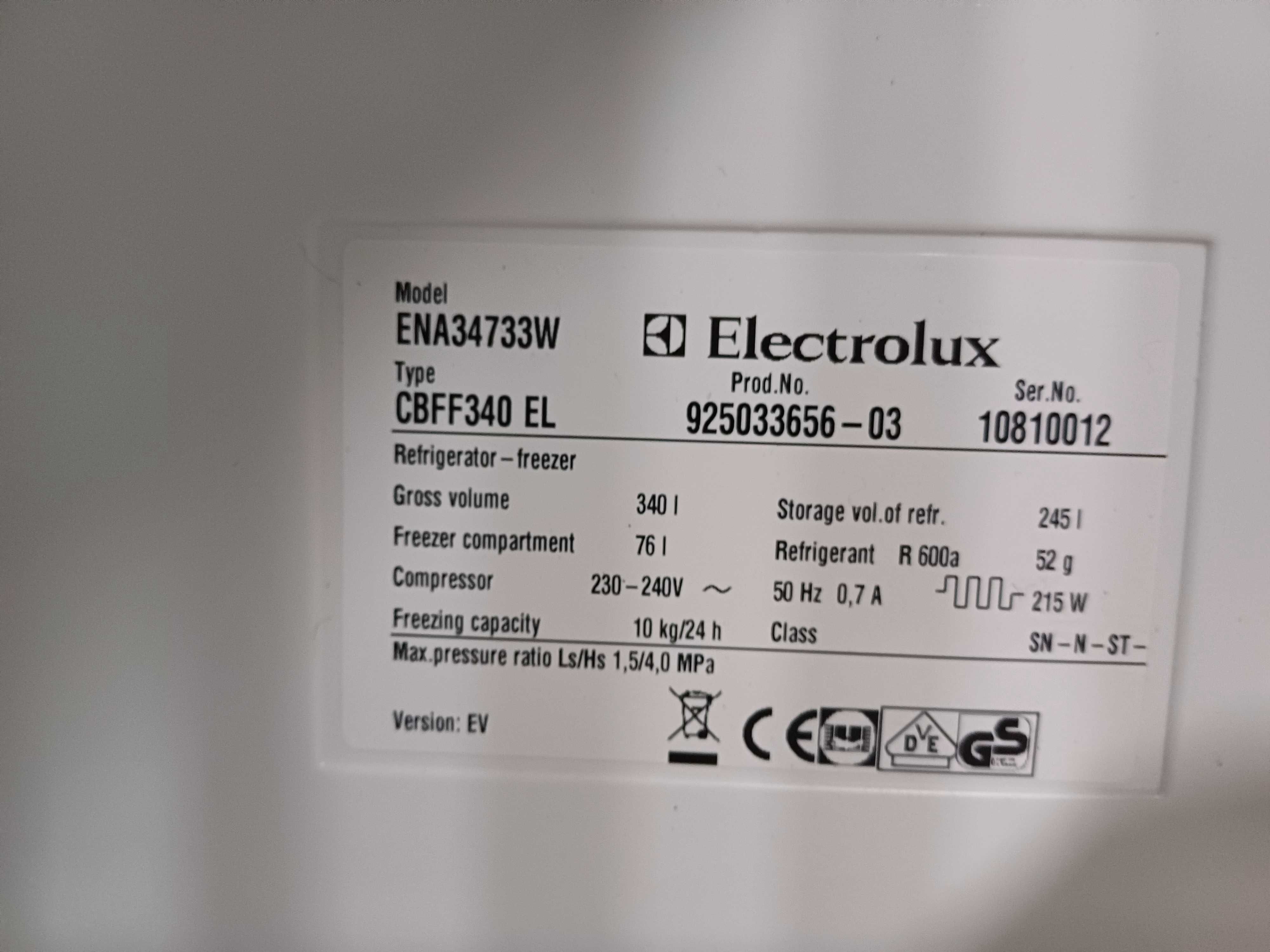 Холодильник Electrolux ENA34733W ( 185 см) з Європи