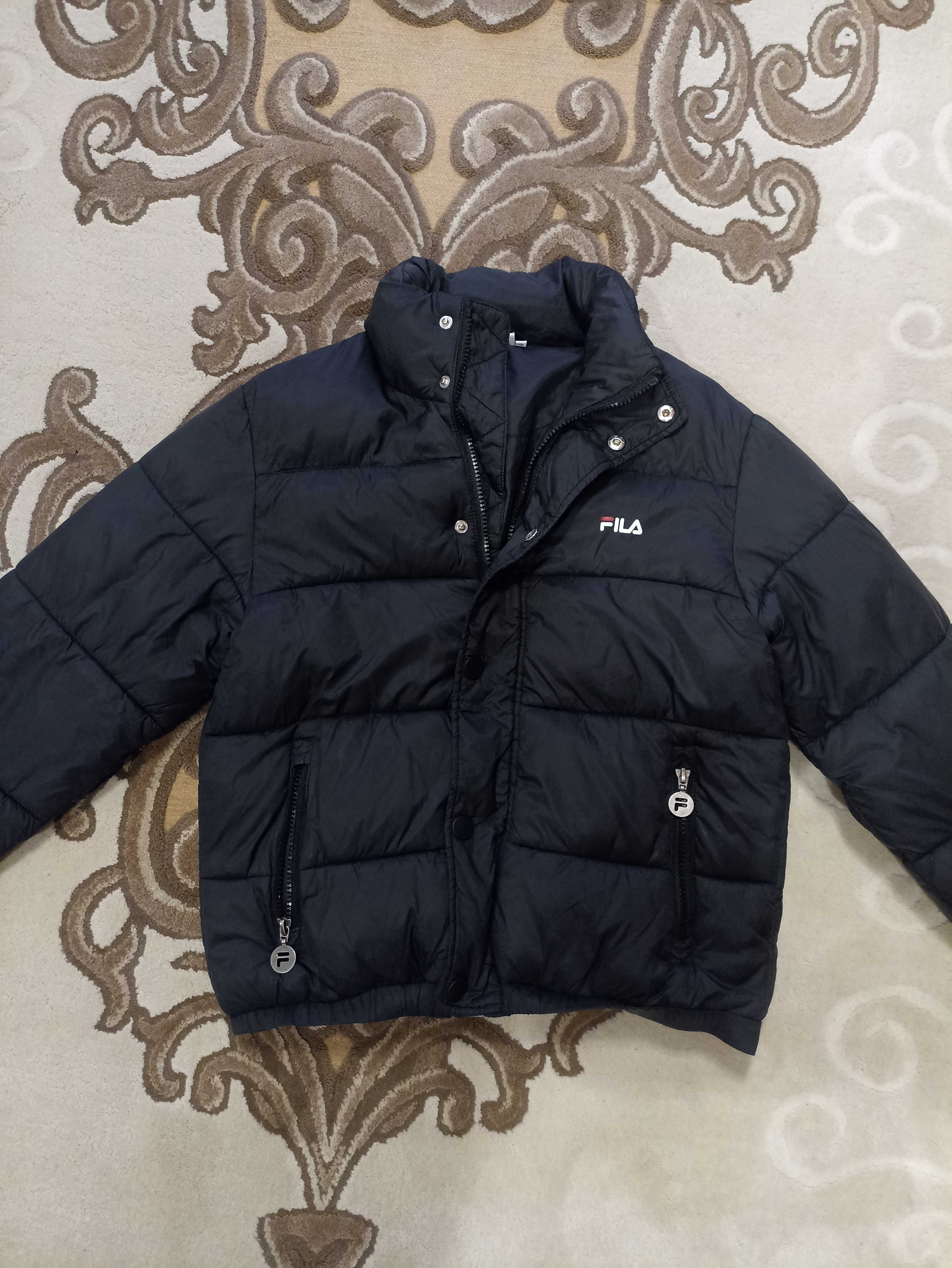 Жіноча курточка FILA