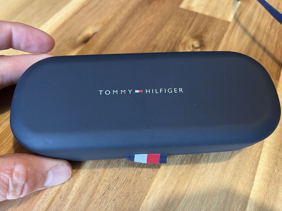 Okulary do czytania Tommy Hilfiger z soczewkami 0,5