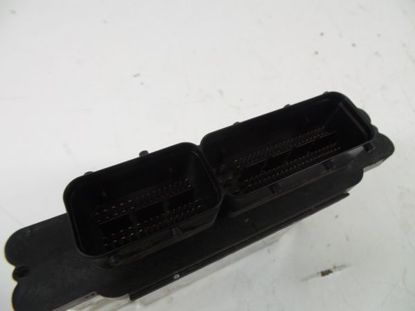 Centralina motor / ECU VOLKSWAGEN Polo (6R, 6C)