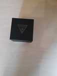Коробка,  GUESS в хорошому стані .+JOEFOX з подушкою+emporio Armani