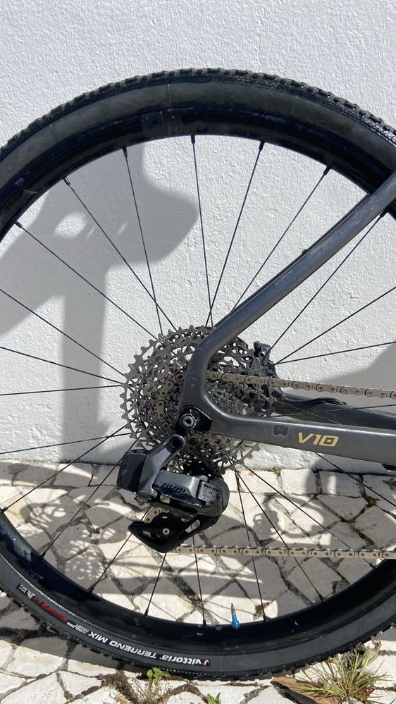 Ice gv10 gravel (troco por btt ou algo do meu interesse )
