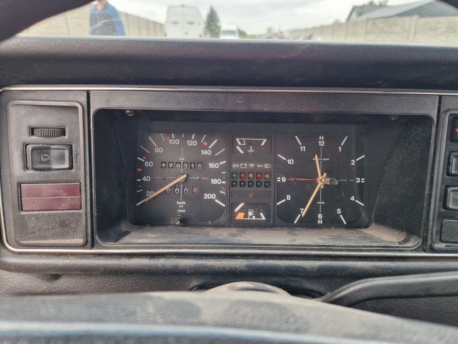 Volkswagen golf I