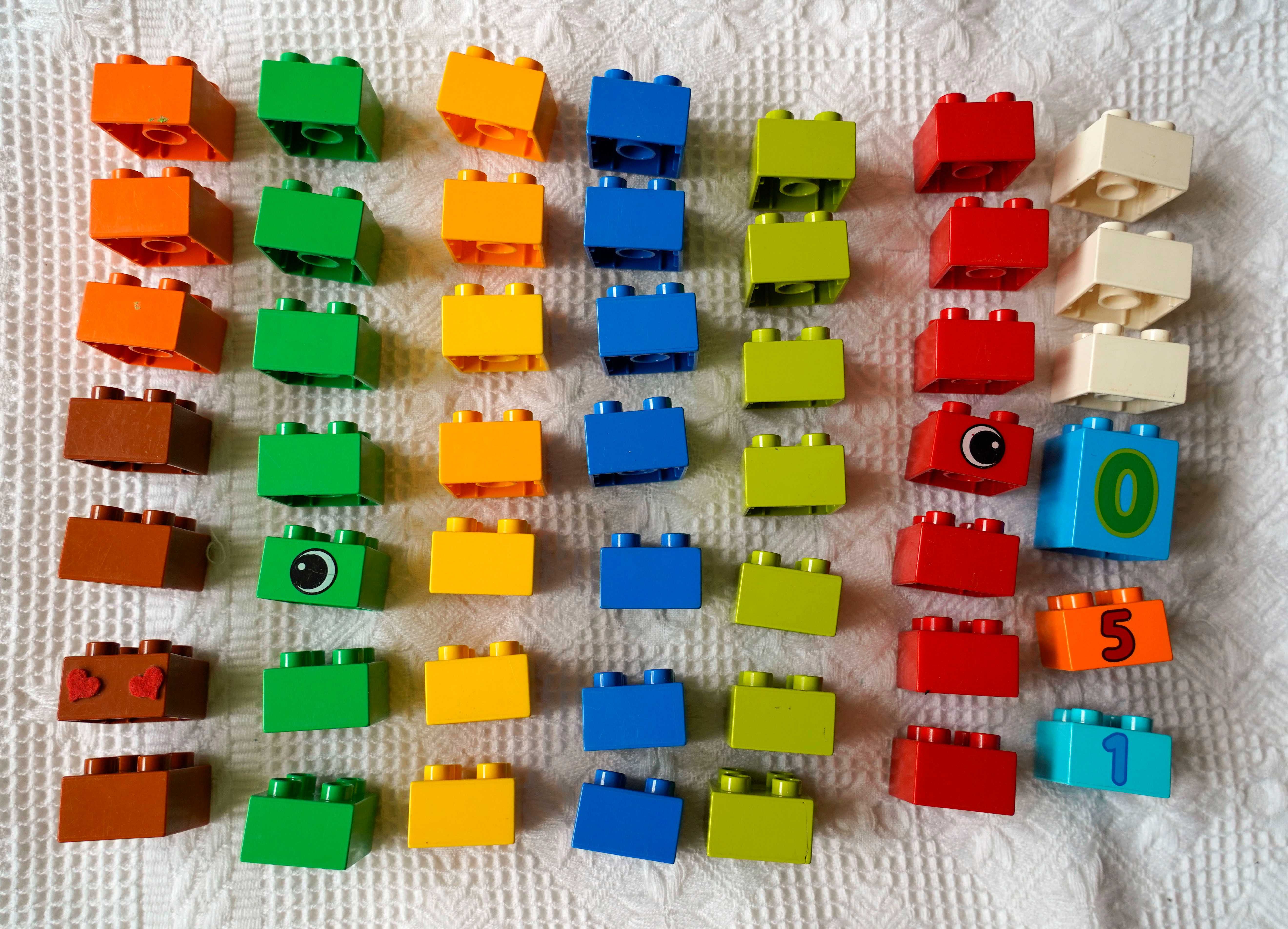 Zestaw pojedynczycj klocków lego duplo