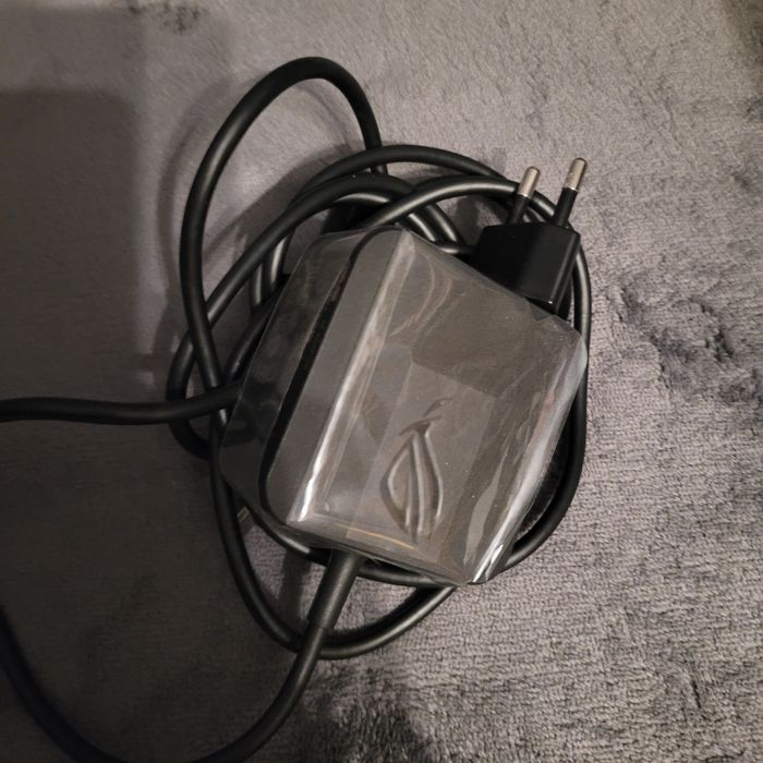 Asus rog ally Z1 extreme + etui