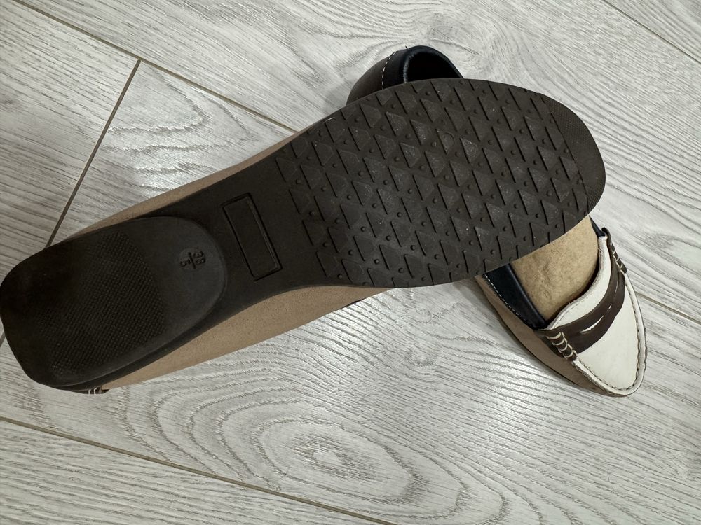 Продам шкіряні мокасини 38 р.
