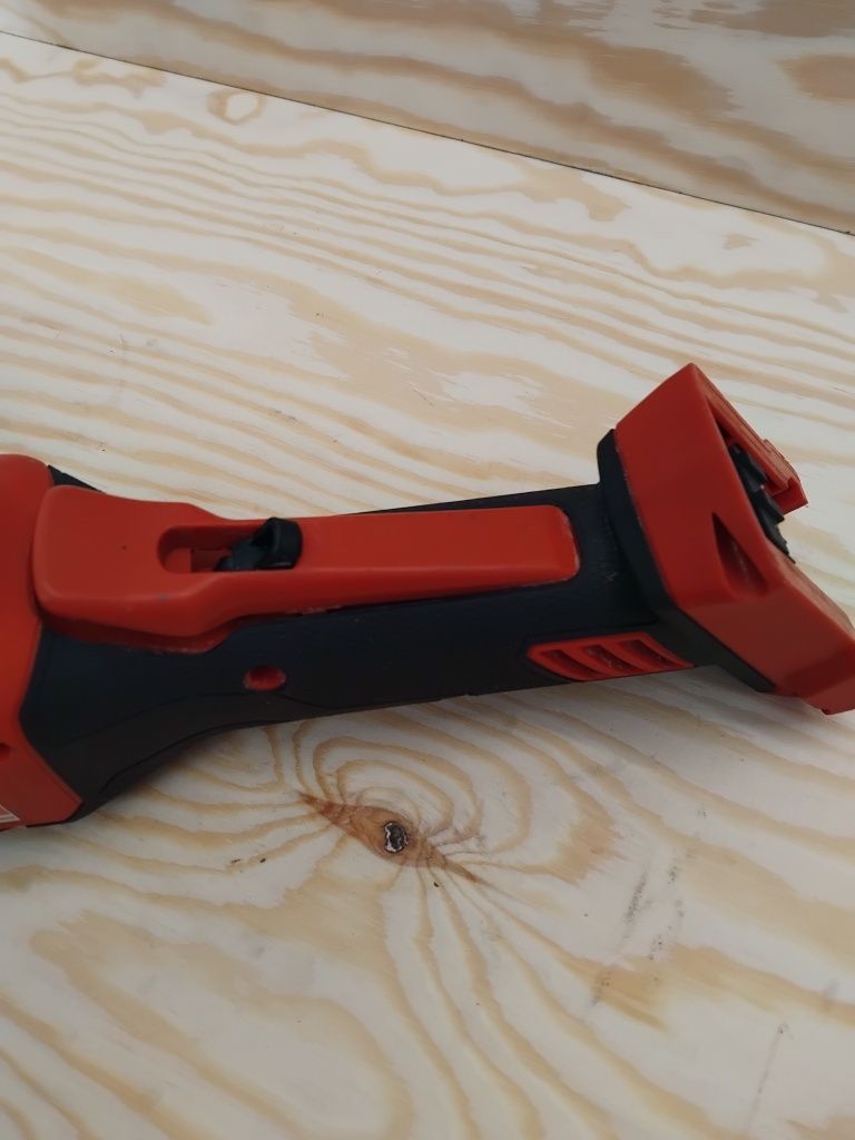 Milwaukee M18  fhsag150 xpdb szlifierka kontowa tarc,a 150mm