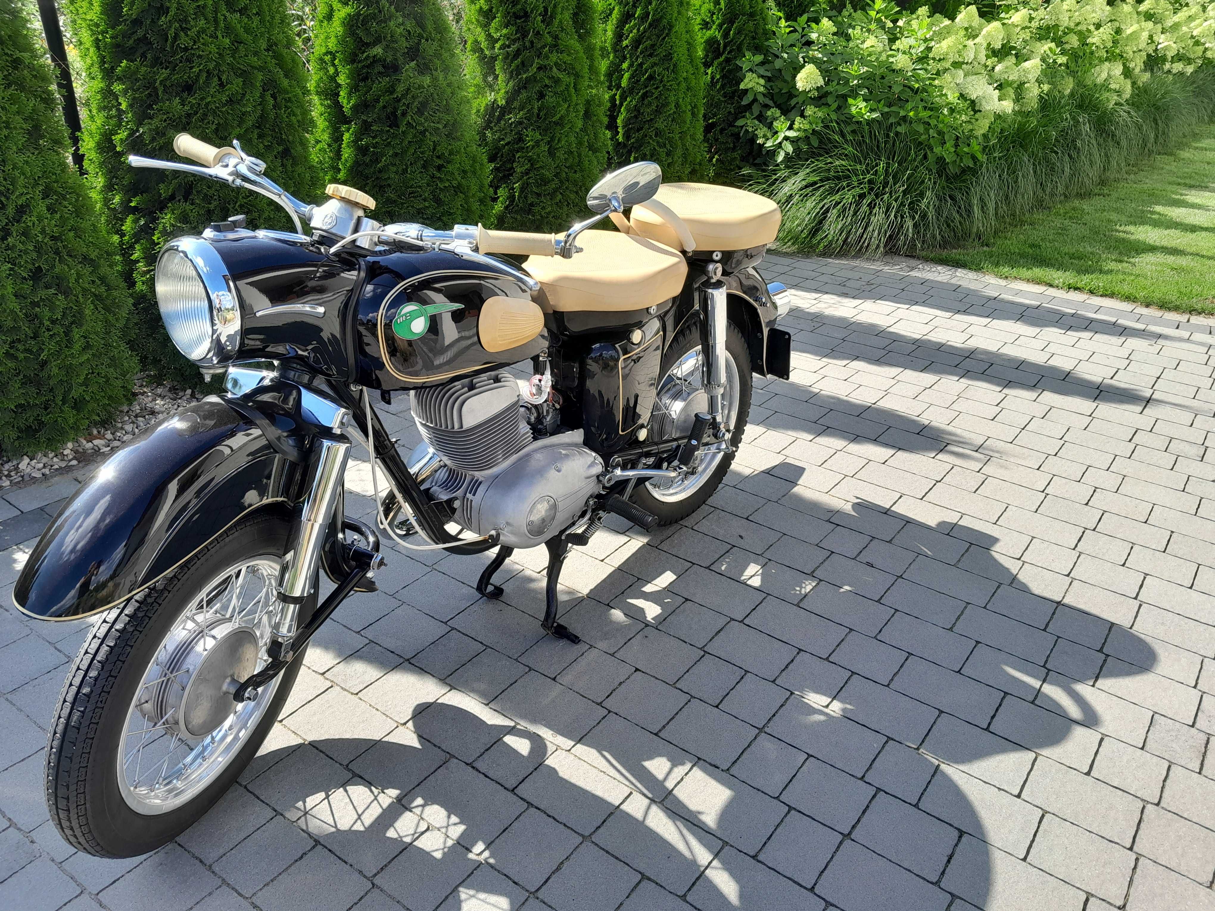 Mz 250/1 Jaskółka uszkodzony