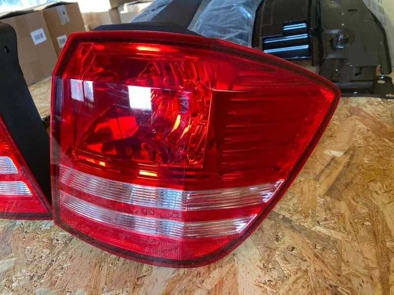 Фонарь стоп Dodge Journey фонари Додж Джорни