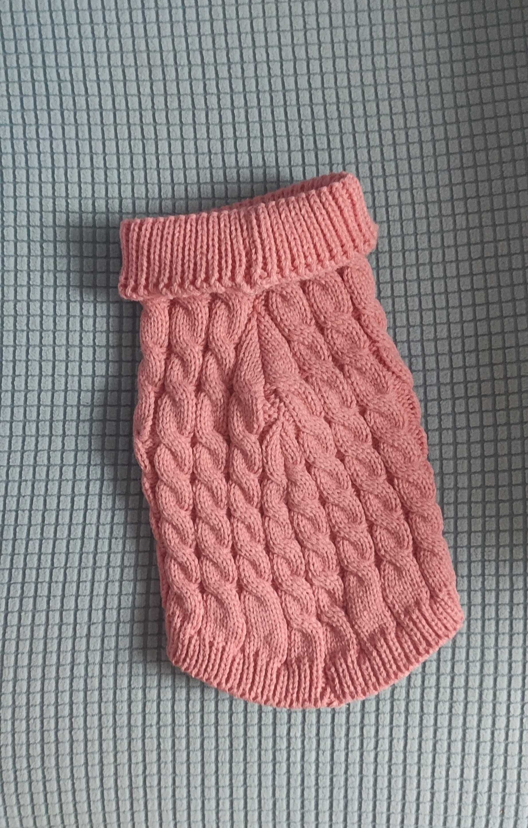 Różowy sweterek dla psa