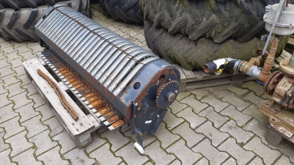 Przyczepa samozbierająca Deutz-Fahr K 560 nowy podbieracz, tandem K 6.