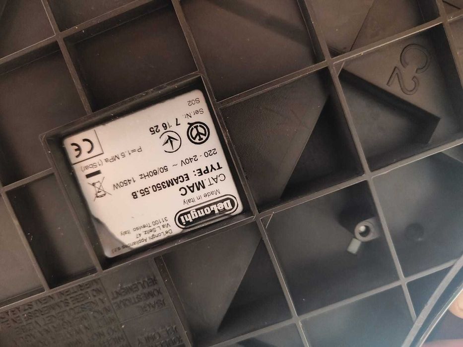 Ekspres DeLonghi Dinamica ECAM350.55B Komplet latte crema