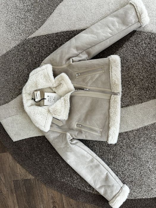 Нові жіночі дублянки pull&bear