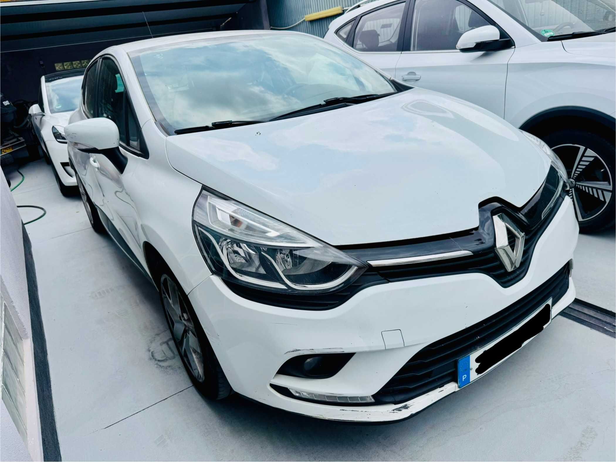 Renault Clio Gasóleo 2019 | Aluguer TVDE | Uber / Bolt