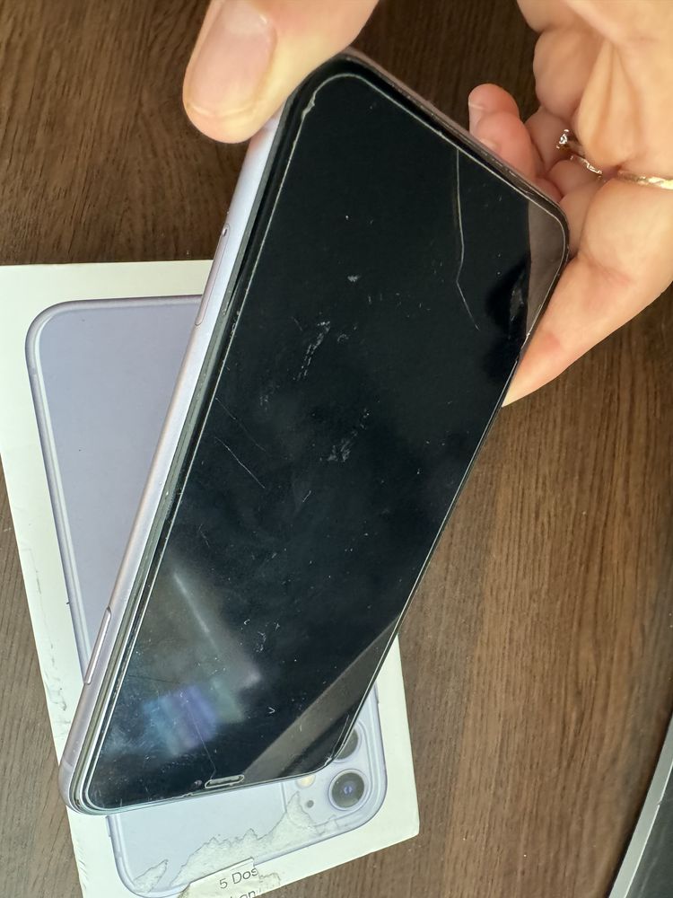 Iphone 11 fioletowy purple 64gb