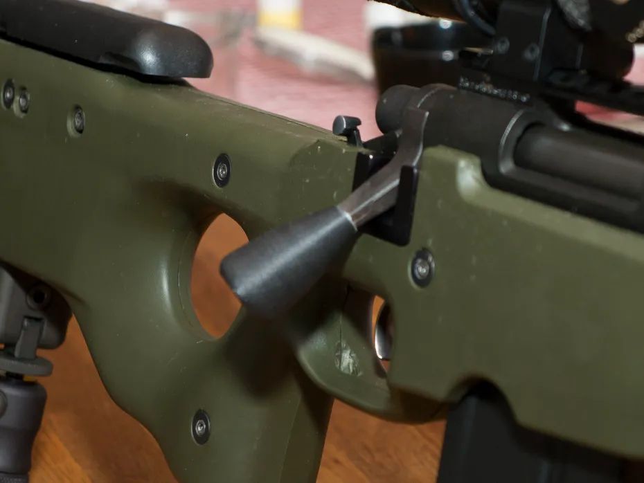 Punho Tático para Ferrolho M8 - Melhor Controlo