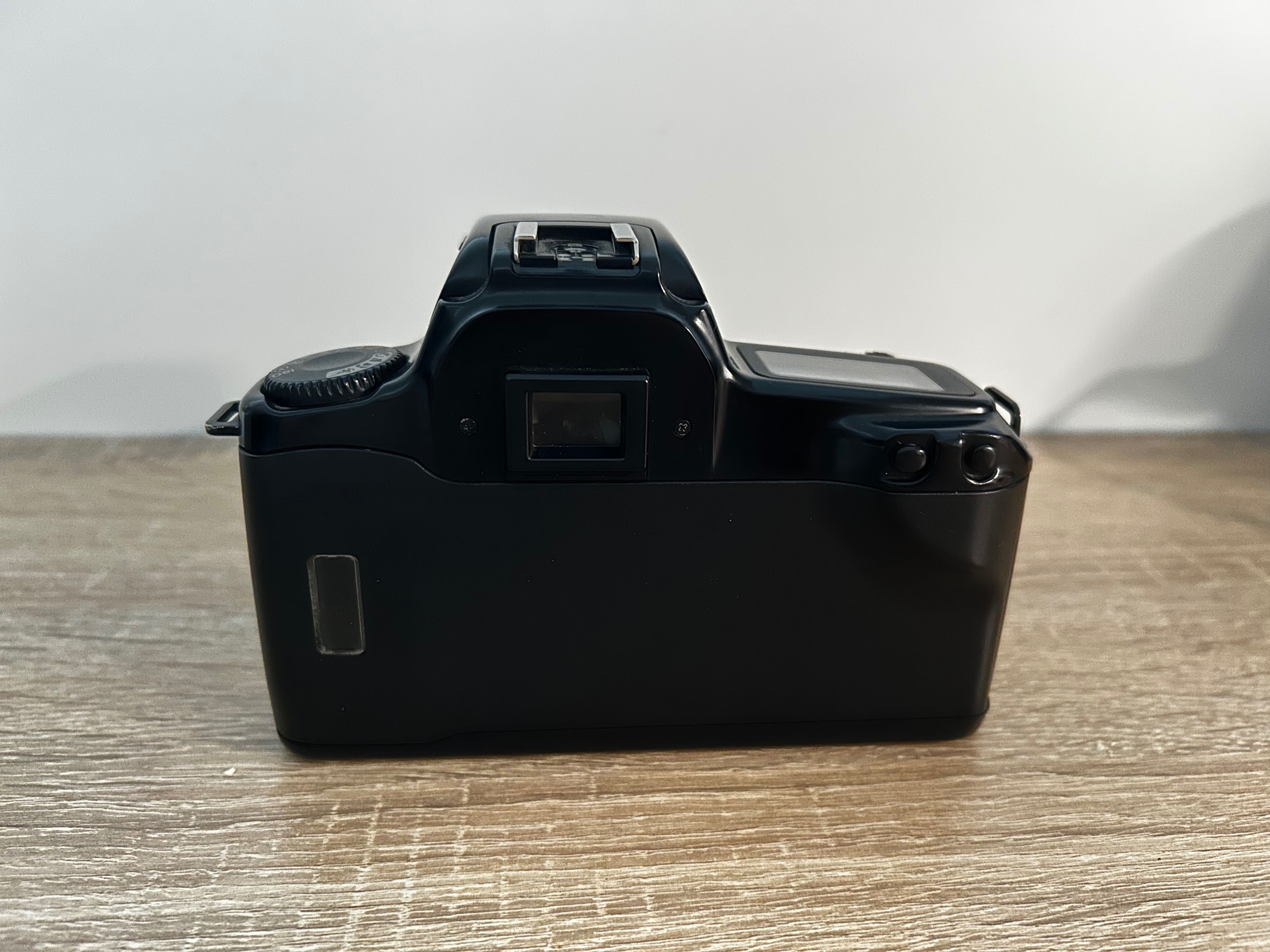 Aparat Canon eos 1000f