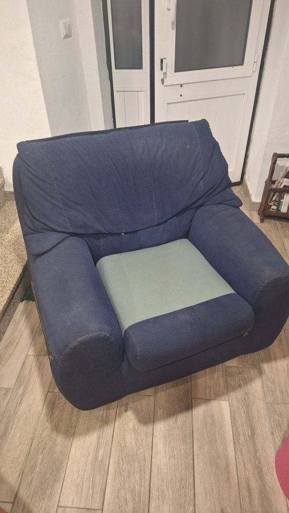 Sofá azul individual