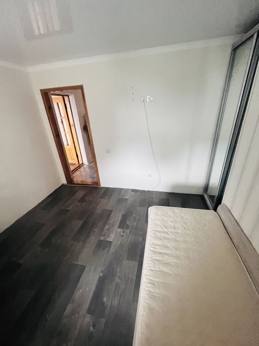 Продаж квартири з гаражем