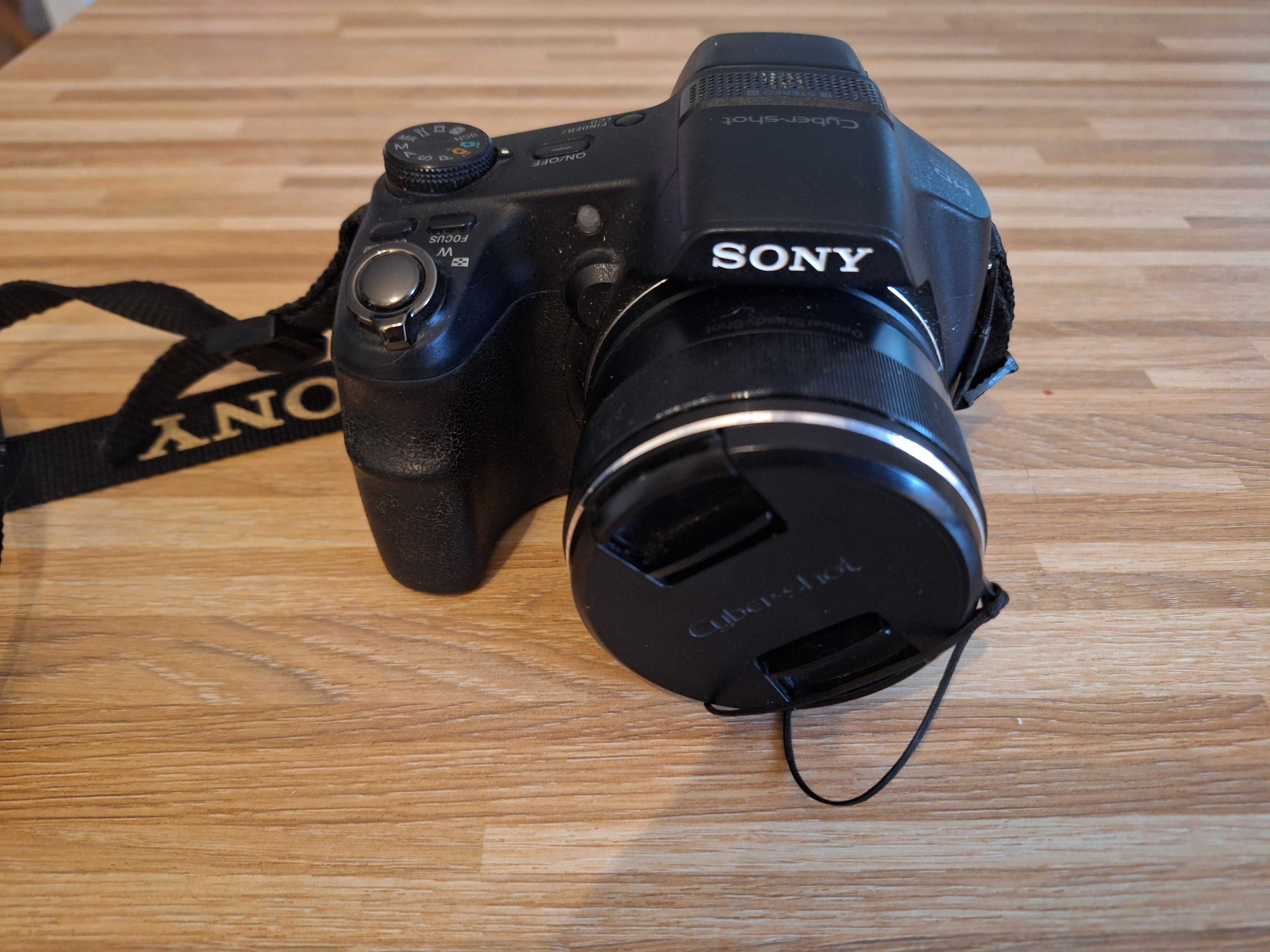 Sony Cyber-shot DSC-HX200V