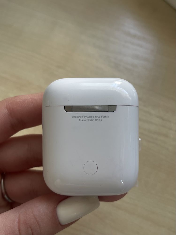 Кейс airpods 2. Оригінал