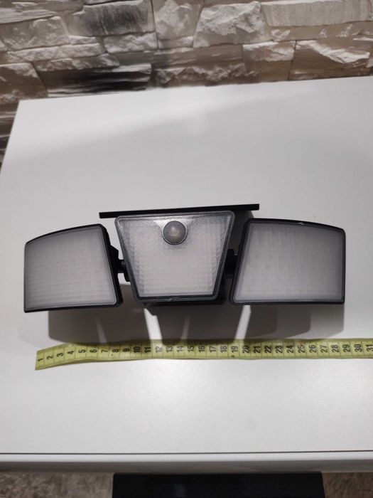 Lampa LED ruchoma