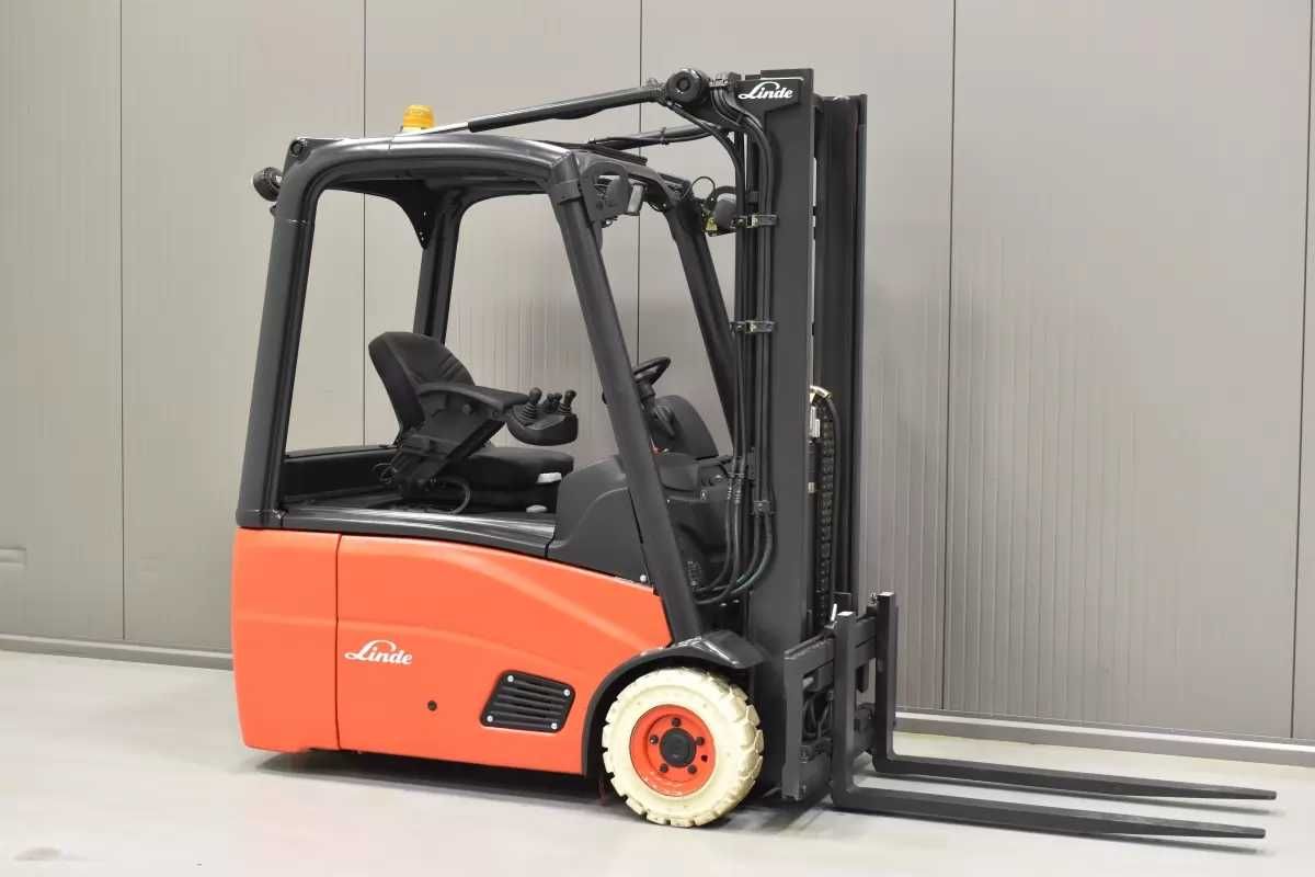 Empilhador Elétrico 1800kg - LINDE E18 4,6m