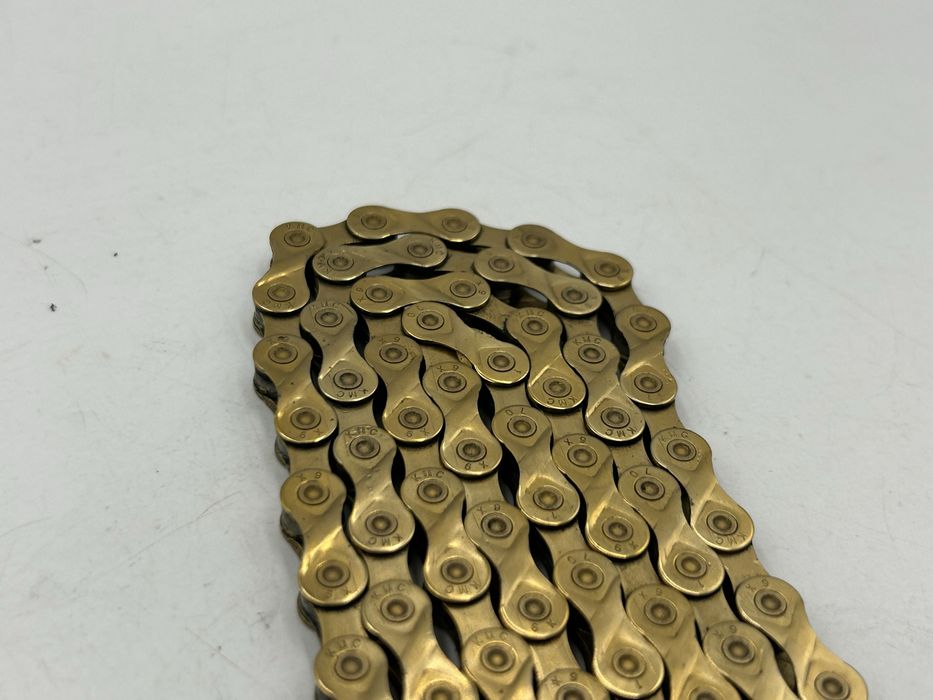 Łañcuch kmc x9 84 ogniwa Dirt