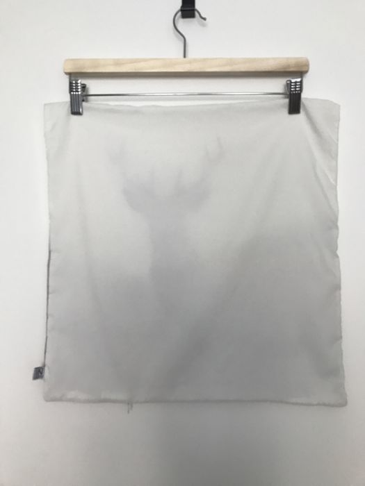 Poszewka ozdobna z jeleniem, 45x45, obrazek zimowy