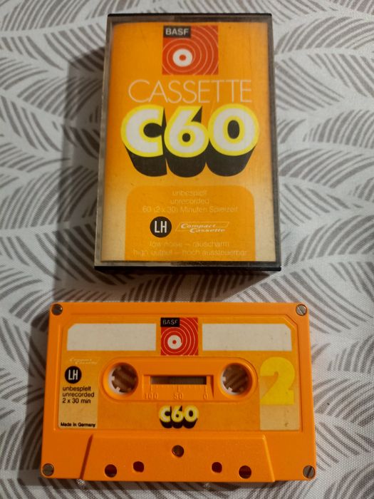 Cassetes várias marcas raras