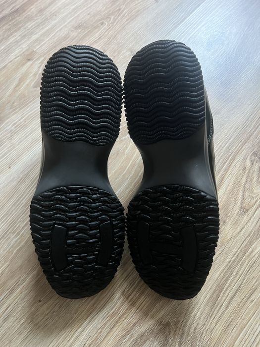 Жіночі оригінальні кроссівки Hogan 37 розмір