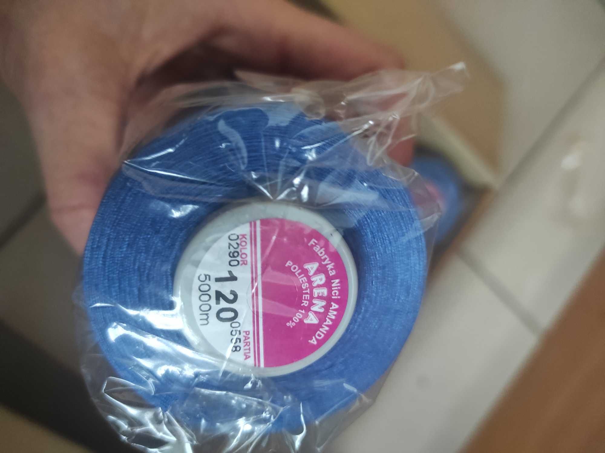 Sprzedam nici szwalnicze Arena 120. 5000mb oraz 180 na owerlock