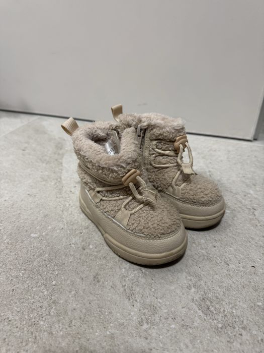 Зимове зитяче взуття/ Дитячі луноходи/ Взуття H&M