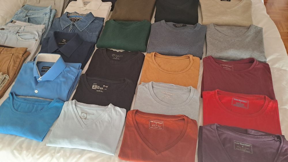 Roupa de homem (32 peças de roupa)