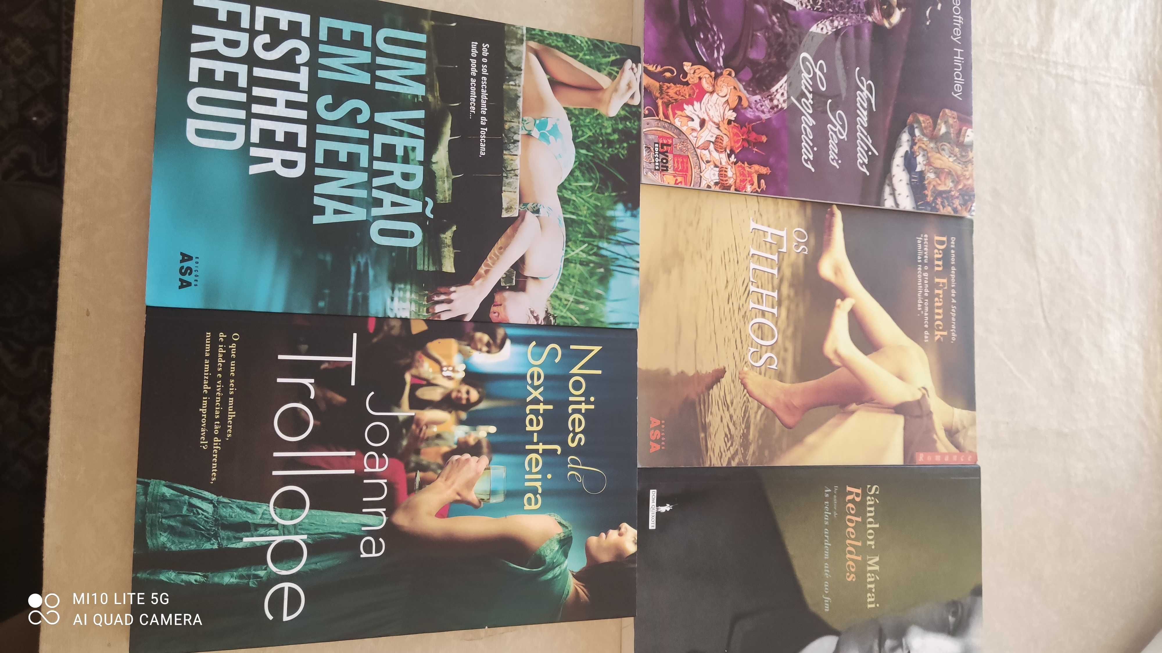 Conjunto 5 livros em muito bom estado (só vendo o conjunto):