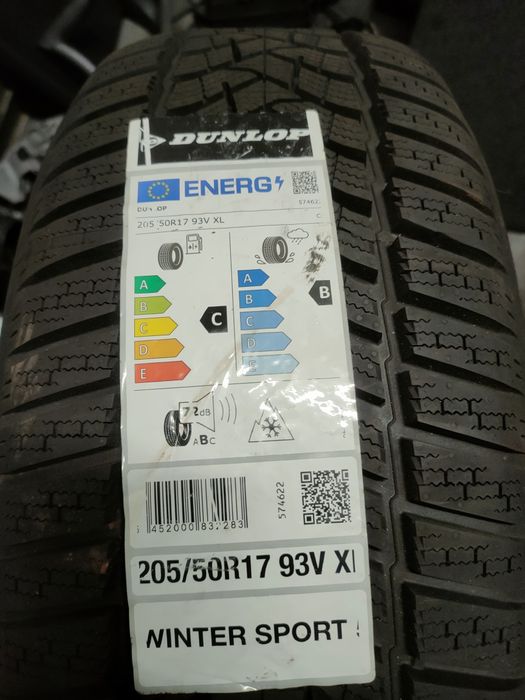 Audi A3 8P koła Opony zimowe Dunlop Winter Sport 5 205 50 17 Nowe