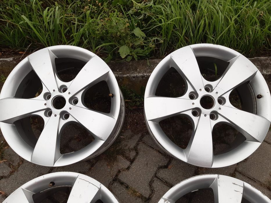 Oryginalne alufelgi 17 cali 5x112 skoda vw felgi aluminiowe ET54