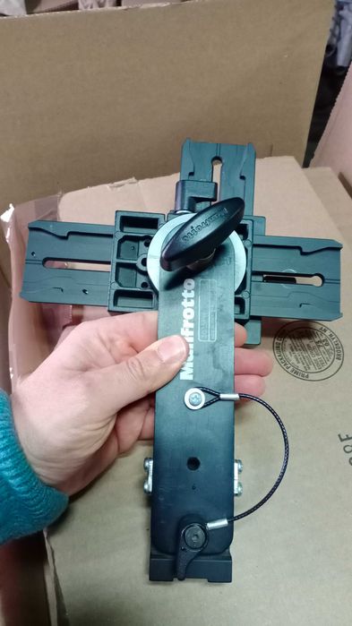 Штатив Manfrotto 303SPH