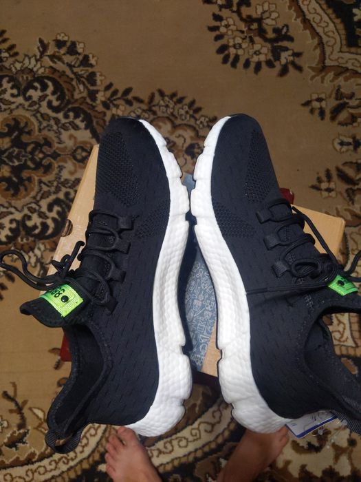 Кроссовки летние