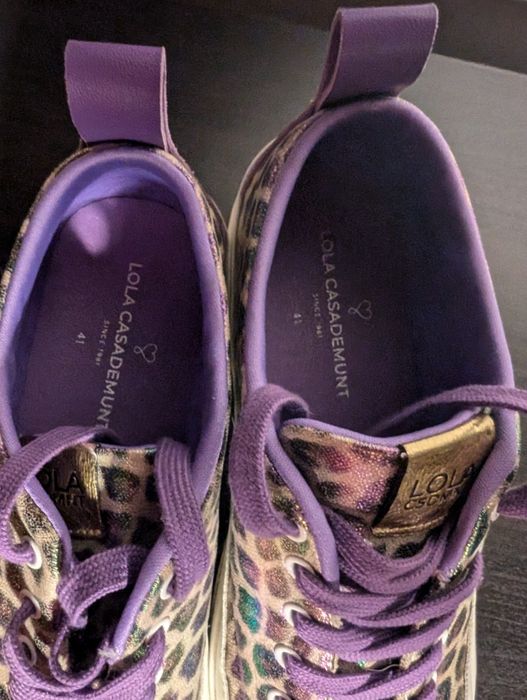 Sapatilhas da marca Lola Casademunt