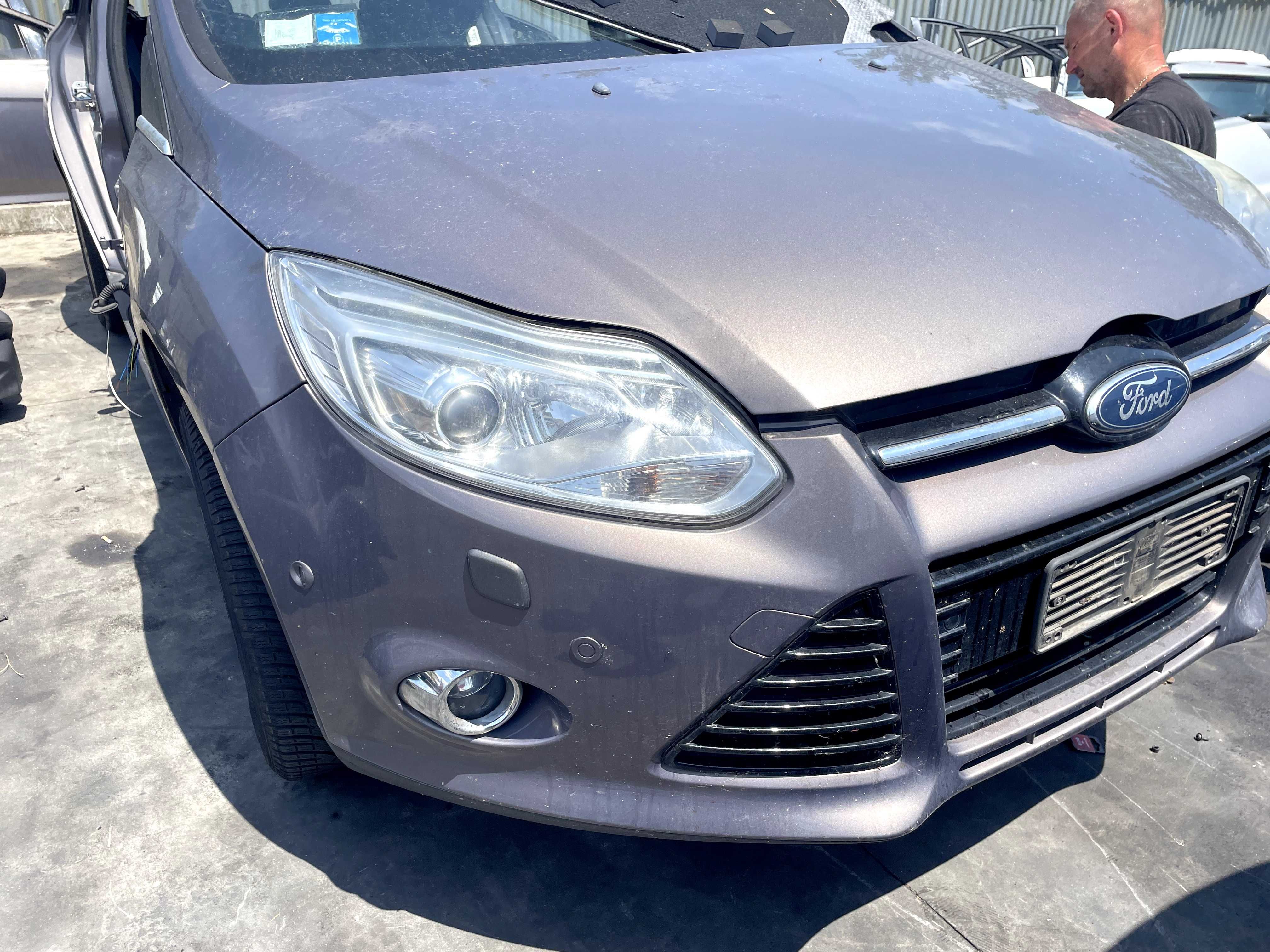Ford Focus MK3 VB KPL przód maska zderzak błotniki lampy xenon eur pas