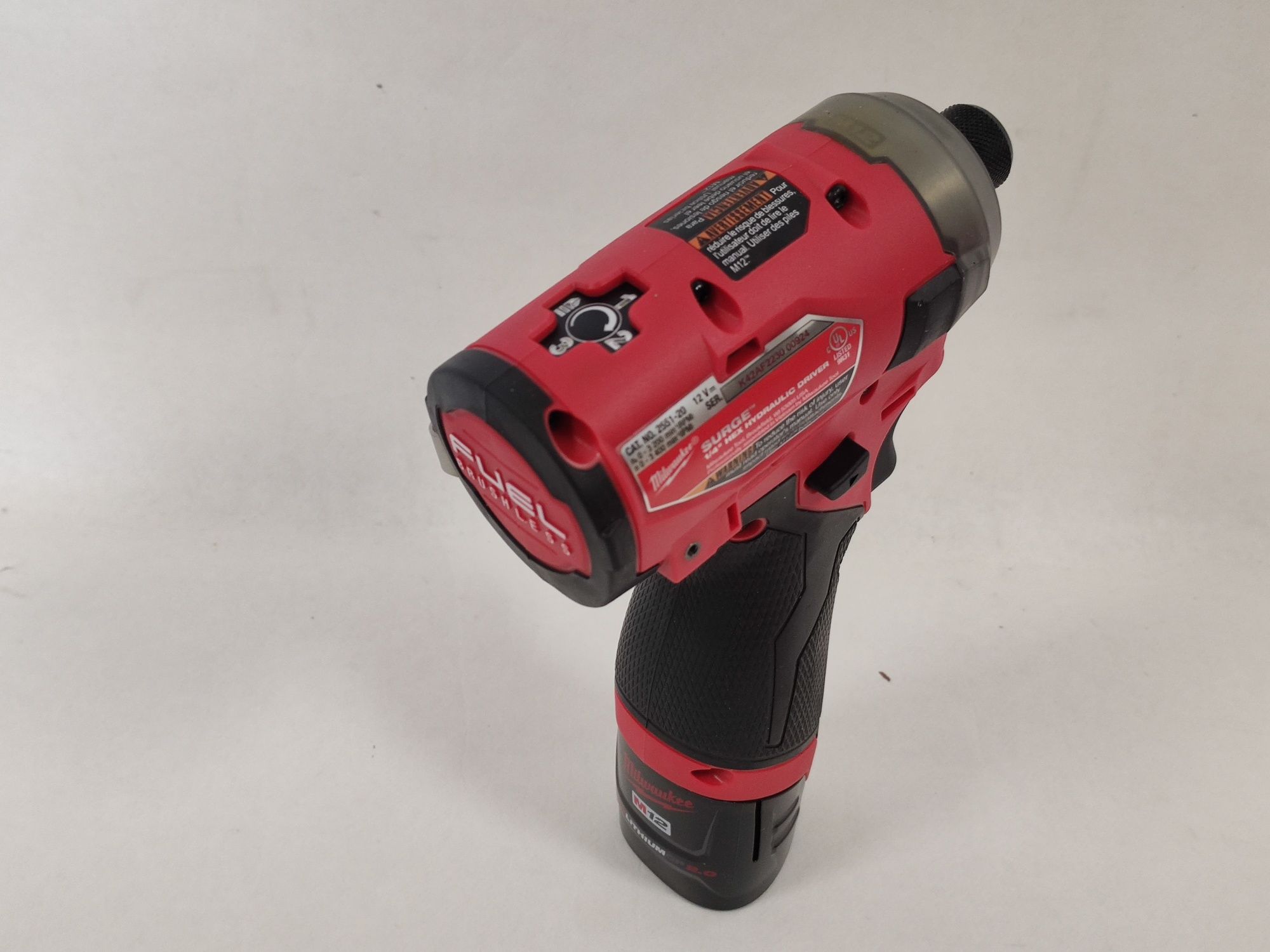 Імпульсний гідравлічний шуруповерт Milwaukee 2551-22 M12 FUEL SURGE™