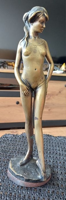 Elegancka Statuetka Baletnicy / Tancerki z Brązu - Vintage, ok. 28 cm